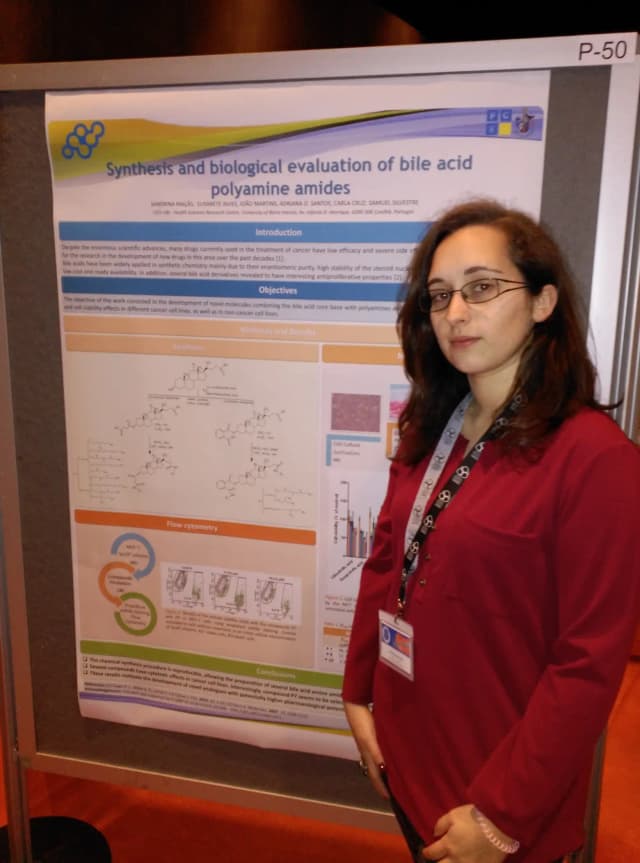 Sandrina presenting a scientific poster at First international conference Porto 2015